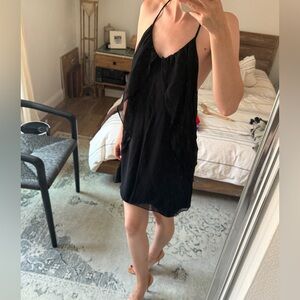 Olive Olivia Black Silk Mini Fits sz small Open Back Slip Style Party Date Night